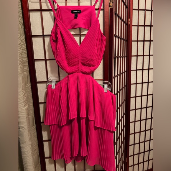 Express Dresses & Skirts - Express Fuchsia Pleated Dress